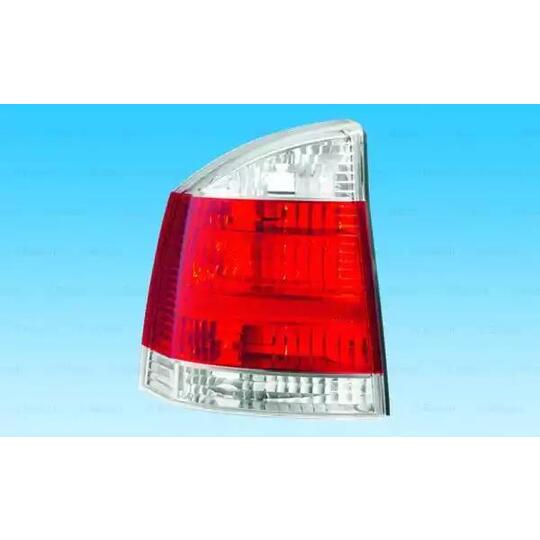 0 319 357 243 - Combination Rearlight 