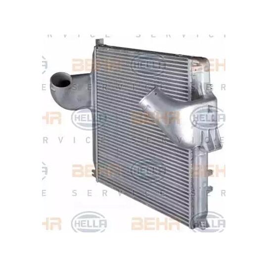 8ML 376 724-061 - Kompressoriõhu radiaator 