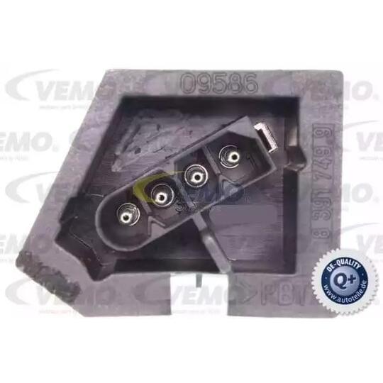 V20-79-0003 - Regulator, passenger compartment fan 