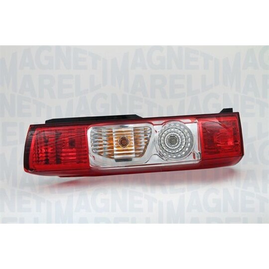 712201571120 - Combination Rearlight 