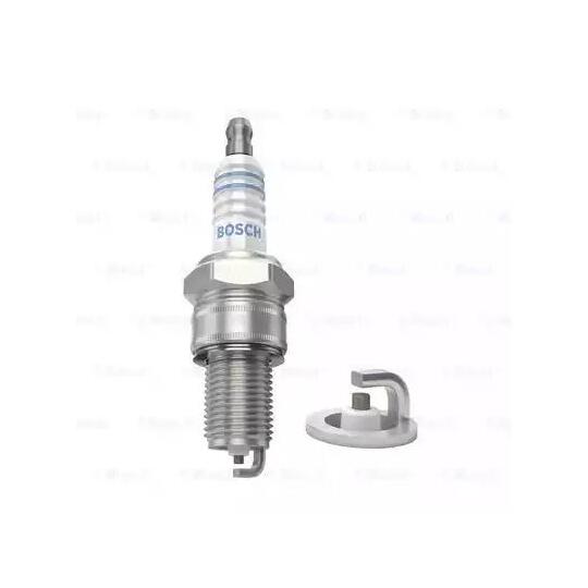 0 242 240 516 - Spark Plug 