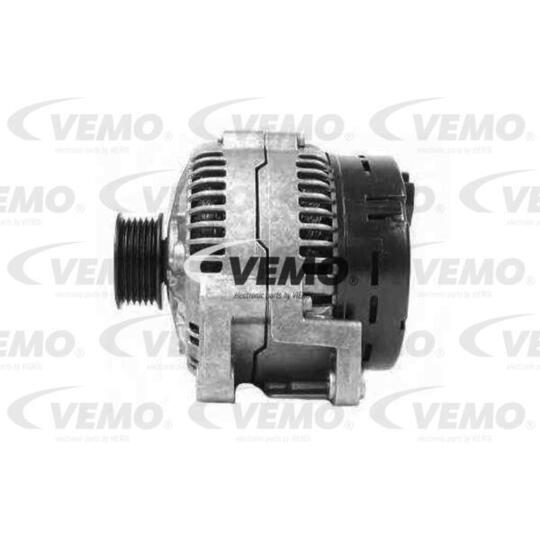 V95-13-40370 - Alternator 