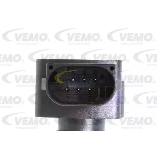 V20-72-0545 - Sensori, Xenonvalo (ajovalokorkeuden säätö) 