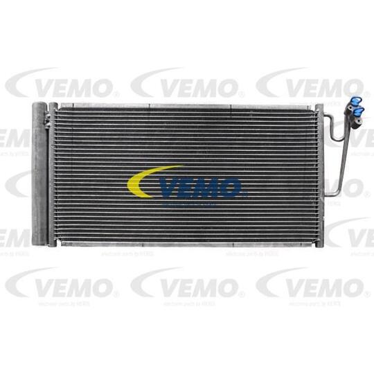 V20-62-1022 - Condenser, air conditioning 