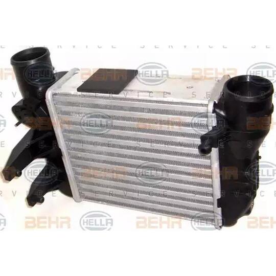 8ML 376 783-581 - Kompressoriõhu radiaator 
