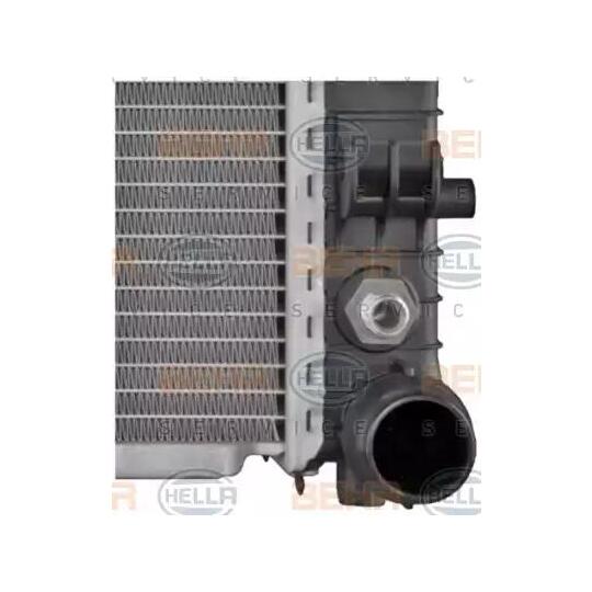 8MK 376 716-331 - Radiaator, mootorijahutus 