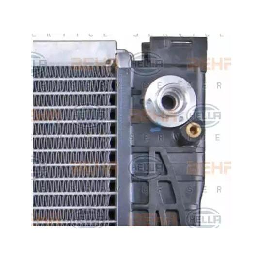 8MK 376 720-601 - Radiaator, mootorijahutus 