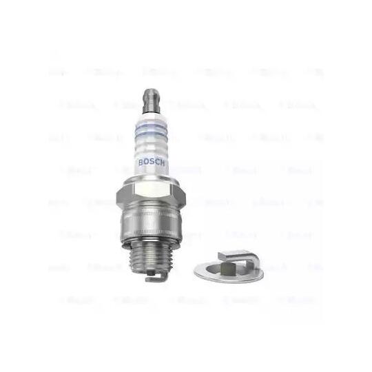 0 241 225 548 - Spark Plug 