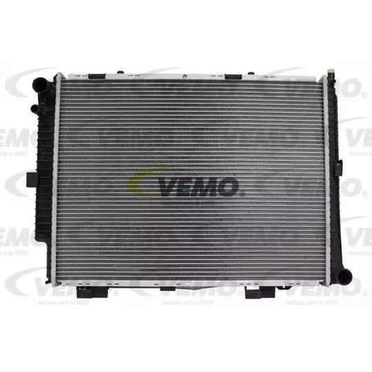 V30-60-1286 - Radiator, engine cooling 