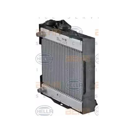 8MK376 746-511 - Radiaator, mootorijahutus 