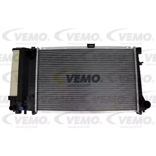 V20-60-0019 - Radiator, engine cooling 