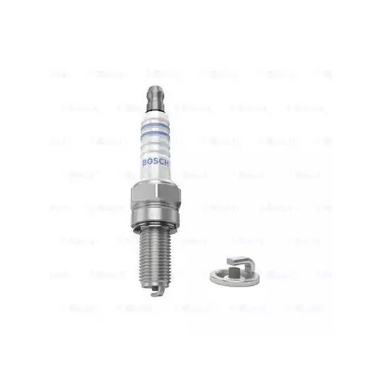 0 242 068 800 - Spark Plug 