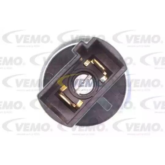 V25-73-0005 - Pressure Switch, air conditioning 