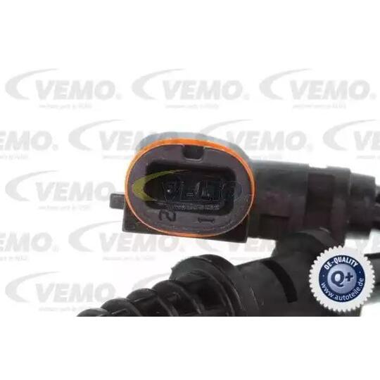 V30-72-0138 - Sensor, wheel speed 