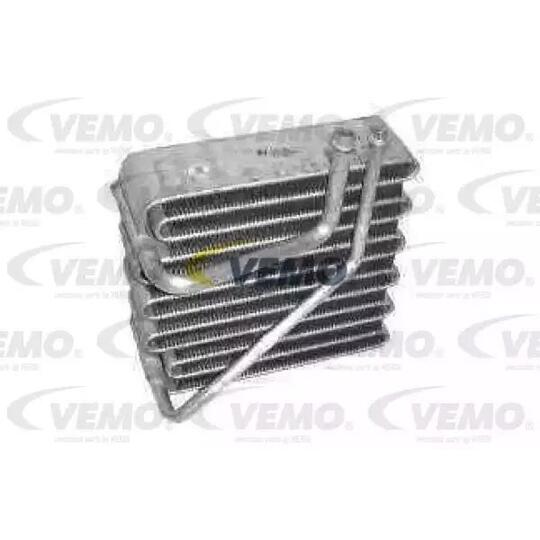 V10-65-0003 - Evaporator, air conditioning 