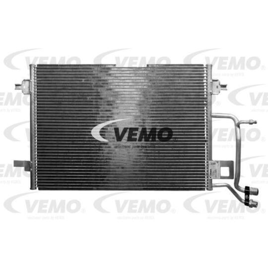 V15-62-1001 - Condenser, air conditioning 