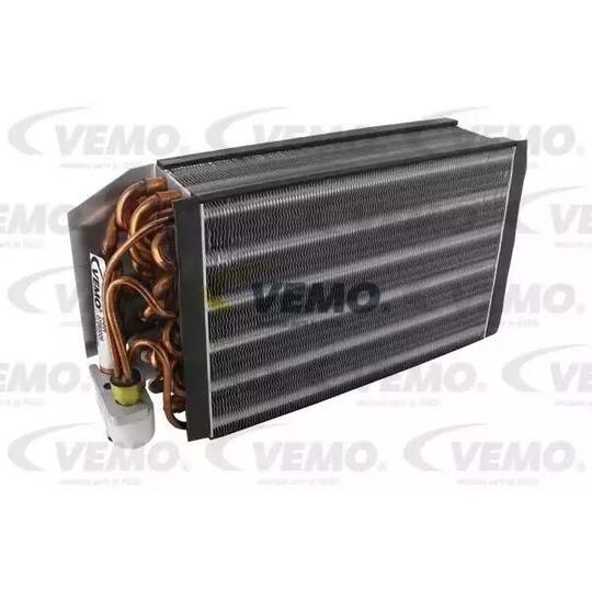 V30-65-0009 - Evaporator, air conditioning 