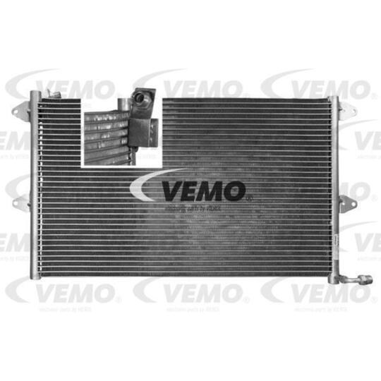 V15-62-1006 - Condenser, air conditioning 