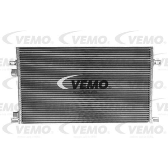 V46-62-0003 - Condenser, air conditioning 
