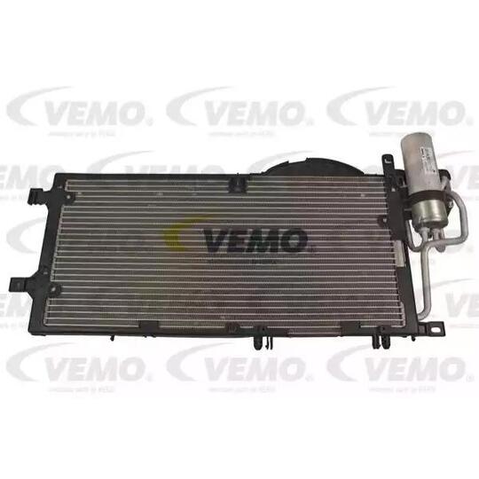 V40-62-0022 - Lauhdutin, ilmastointilaite 