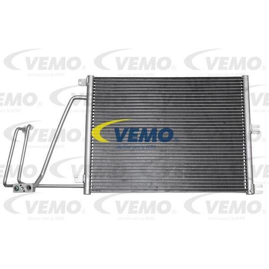 V40-62-0019 - Condenser, air conditioning 