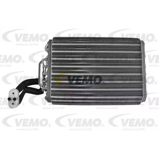 V30-65-0002 - Evaporator, air conditioning 