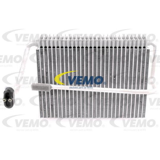 V30-65-0010 - Evaporator, air conditioning 