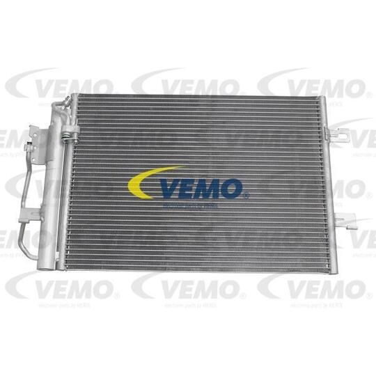 V30-62-1019 - Condenser, air conditioning 