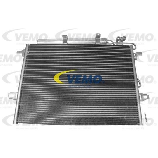 V30-62-1027 - Condenser, air conditioning 