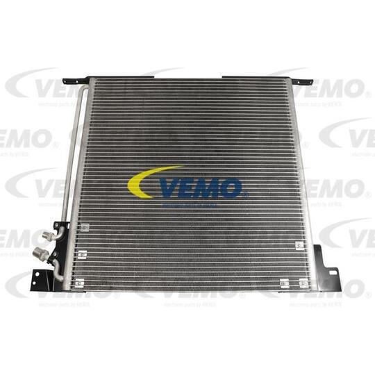 V30-62-1034 - Condenser, air conditioning 