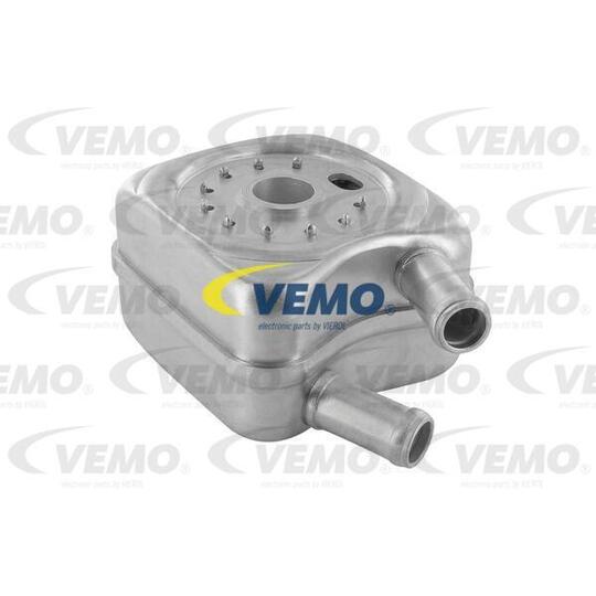 V15-60-6012 - Oil Cooler, engine oil 