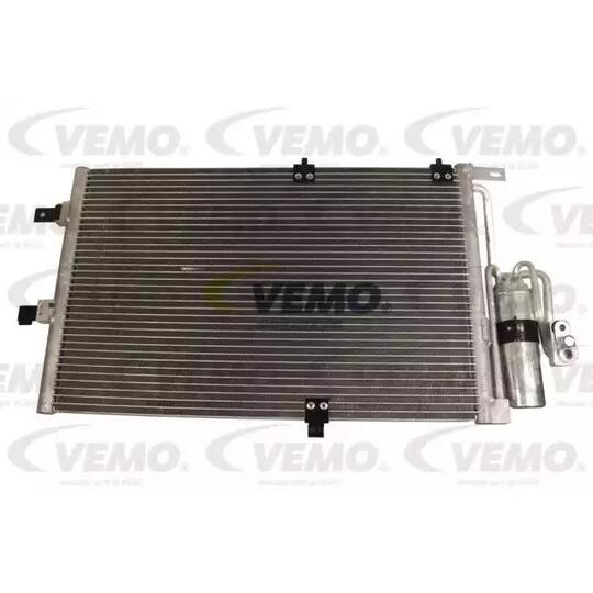 V40-62-0020 - Kondensor, klimatanläggning 