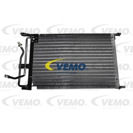 V25-62-0006 - Condenser, air conditioning 