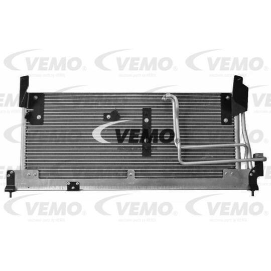V40-62-0005 - Condenser, air conditioning 
