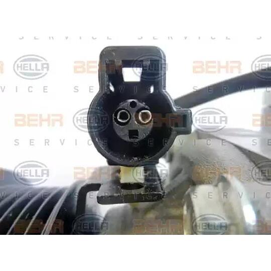 8FK 351 113-921 - Compressor, air conditioning 