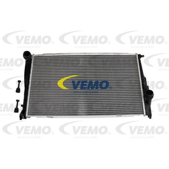 V20-60-0006 - Radiator, engine cooling 