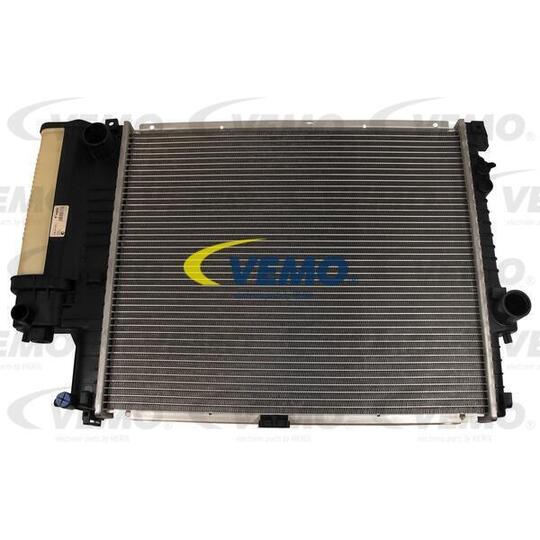 V20-60-1511 - Radiator, engine cooling 