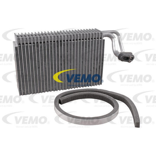 V20-65-0013 - Evaporator, air conditioning 