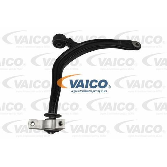 V22-0047 - Track Control Arm 