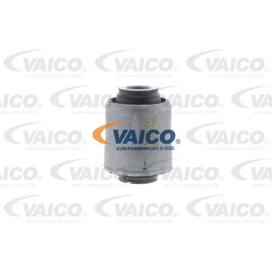 V95-0135 - Control Arm-/Trailing Arm Bush 