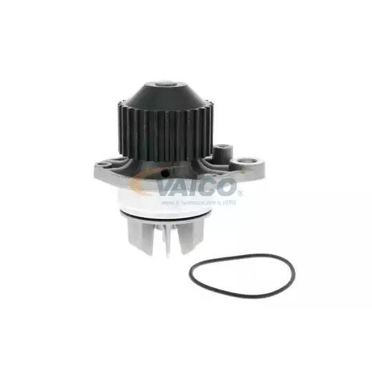 V22-50017 - Water pump 