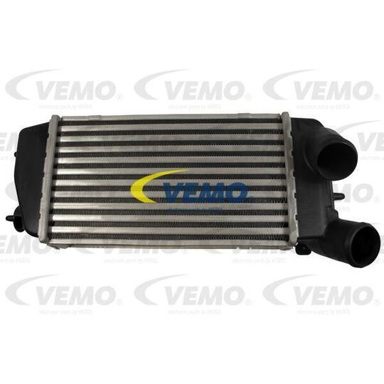 V22-60-0008 - Intercooler, charger 