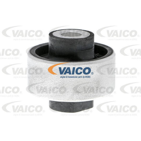 V24-0586 - Control Arm-/Trailing Arm Bush 