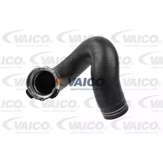 V24-0675 - Charger Intake Hose 