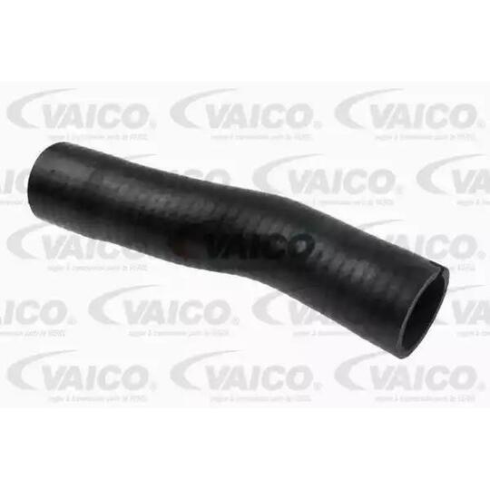 V24-0704 - Charger Intake Hose 