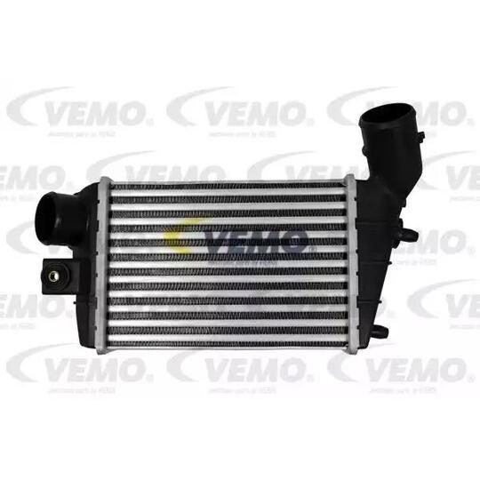 V24-60-0008 - Intercooler, charger 