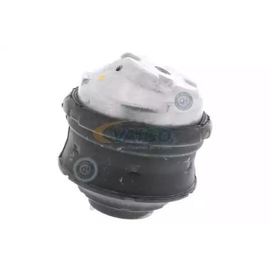 V30-0023 - Engine Mounting 