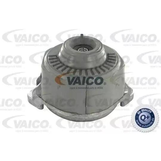 V30-0035 - Engine Mounting 