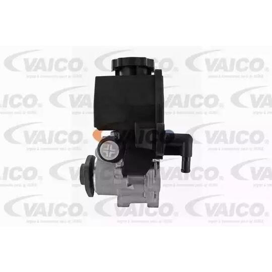 V30-0231 - Hydraulic Pump, steering system 