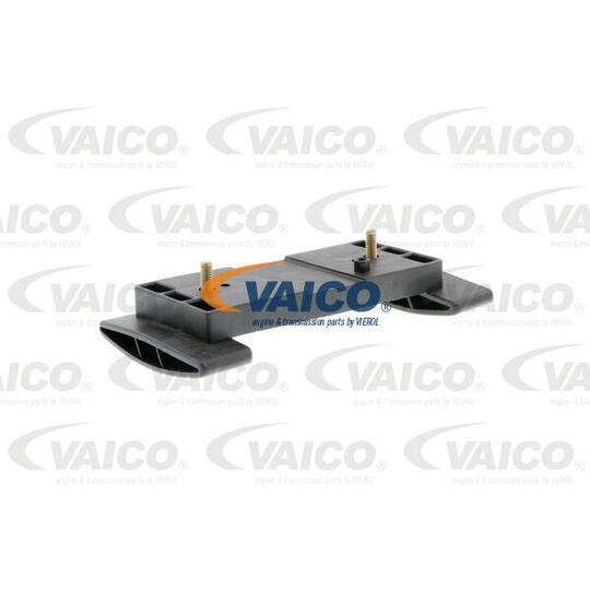 V30-1886 - Mounting Bracket, bumper 